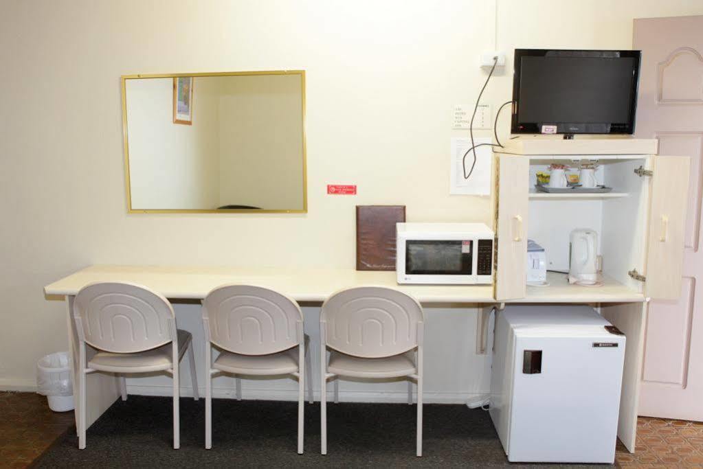 Wattle Tree Motel Cootamundra Εξωτερικό φωτογραφία