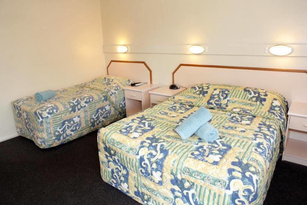 Wattle Tree Motel Cootamundra Εξωτερικό φωτογραφία