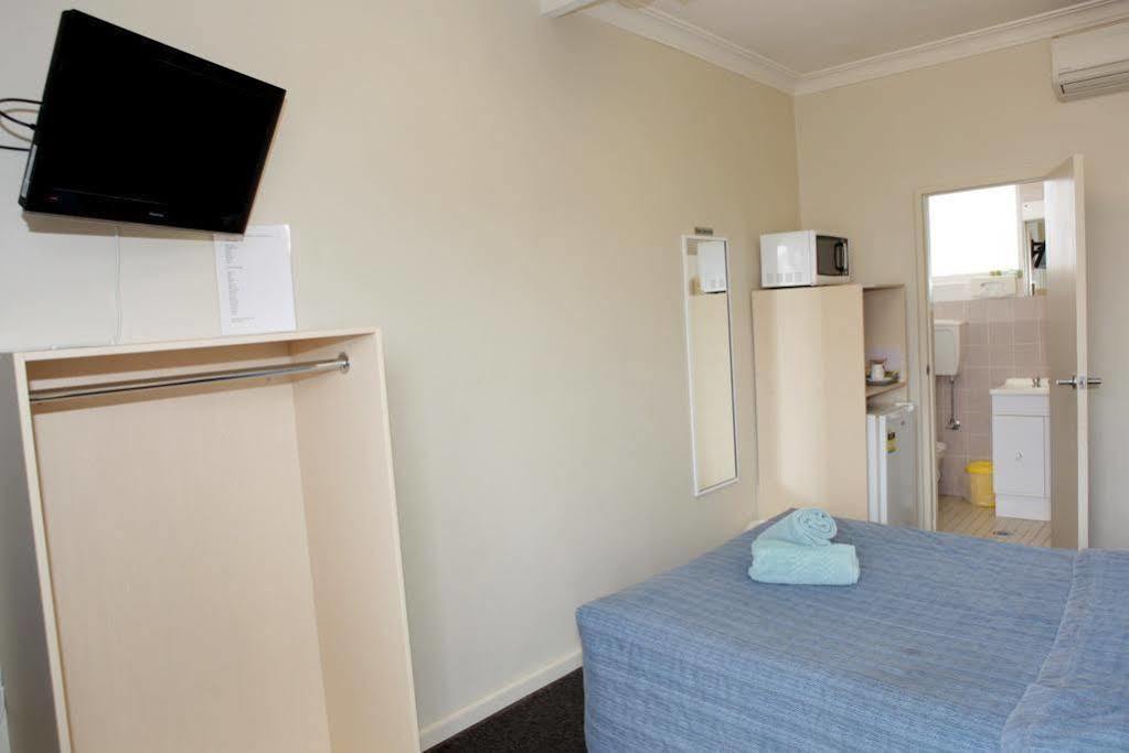 Wattle Tree Motel Cootamundra Εξωτερικό φωτογραφία