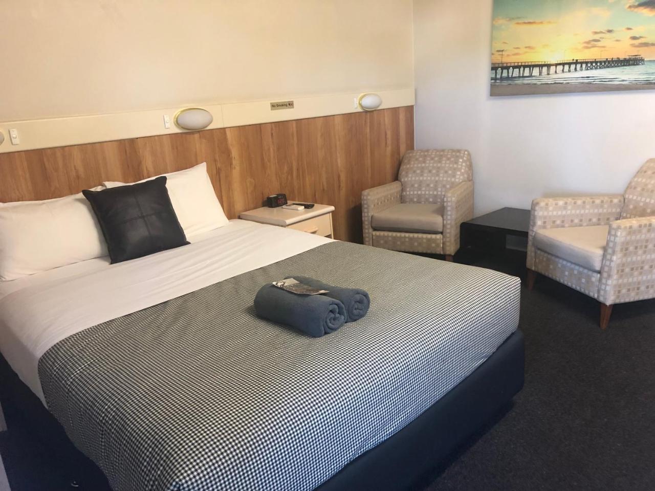 Wattle Tree Motel Cootamundra Εξωτερικό φωτογραφία