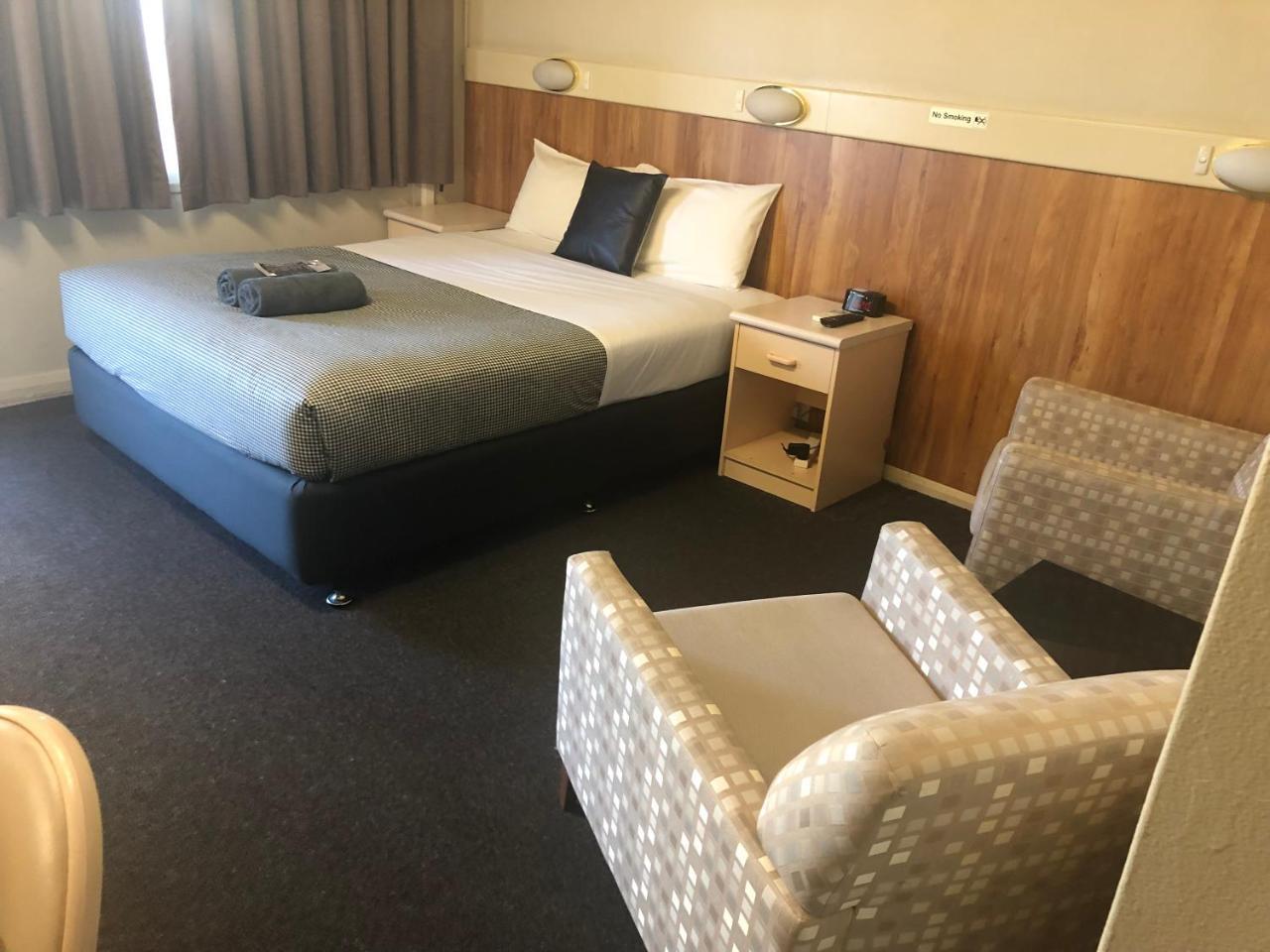Wattle Tree Motel Cootamundra Εξωτερικό φωτογραφία